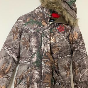 Realtree down jacket size small